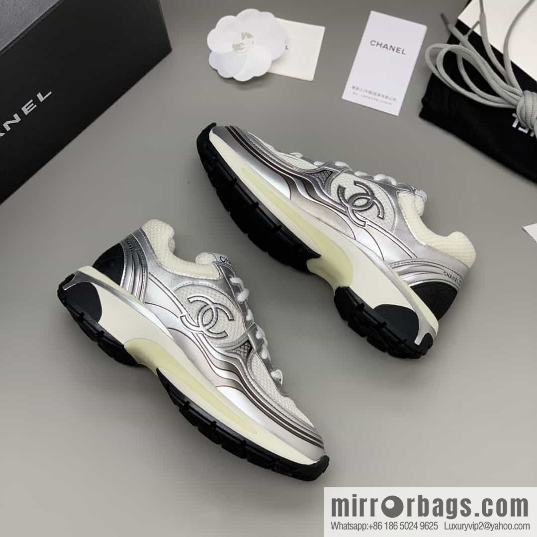 Chanel Chanel metal leather patchwork mesh Xiaoxiang women's sports and leisure shoes