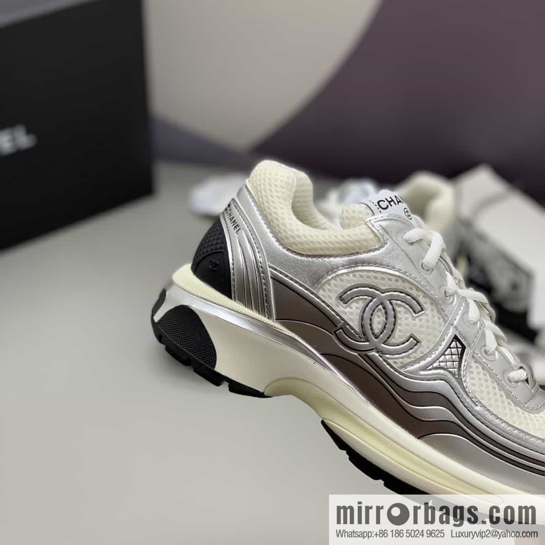 Chanel Chanel metal leather patchwork mesh Xiaoxiang women's sports and leisure shoes