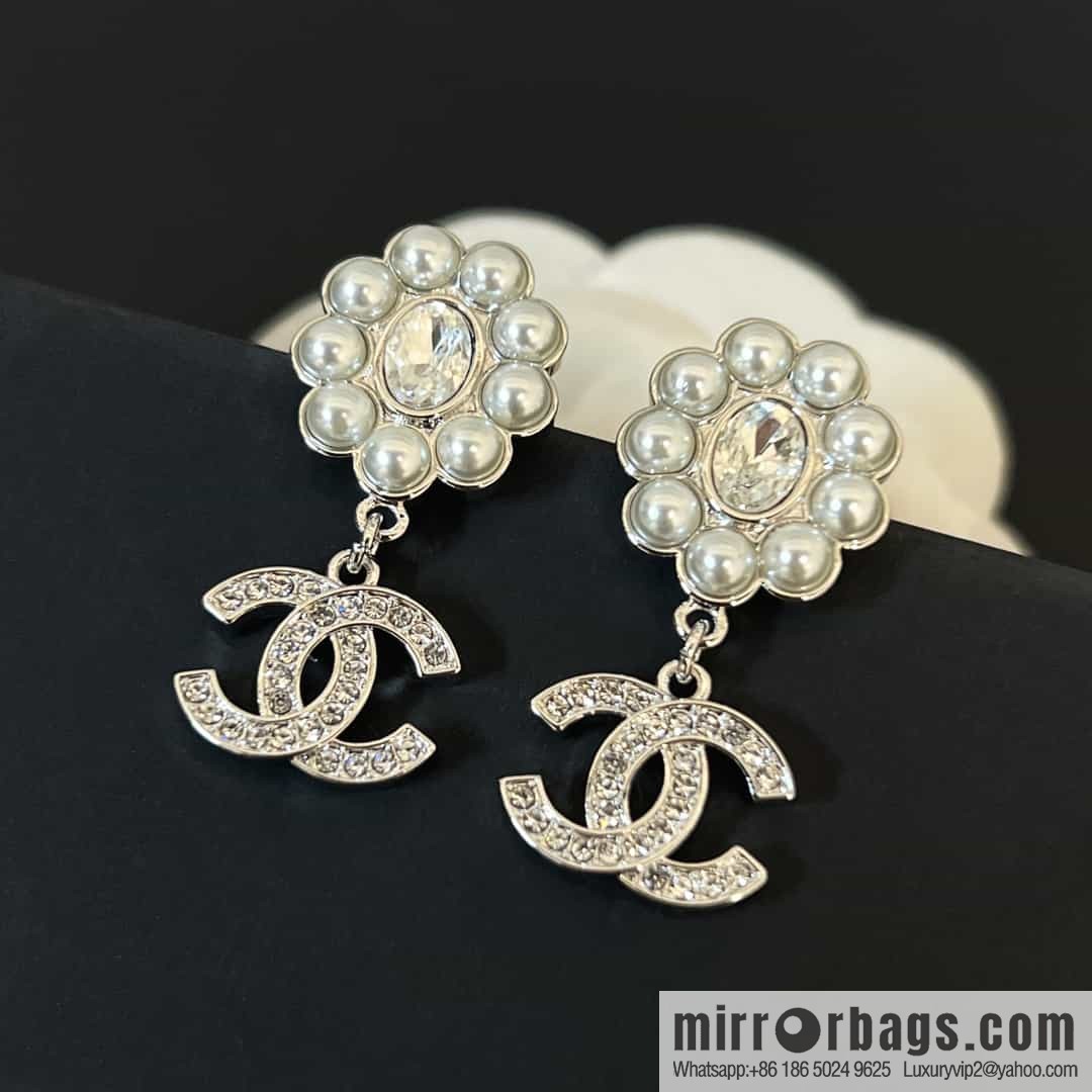 New ☑️ chanel c2 double c pearl stud earrings