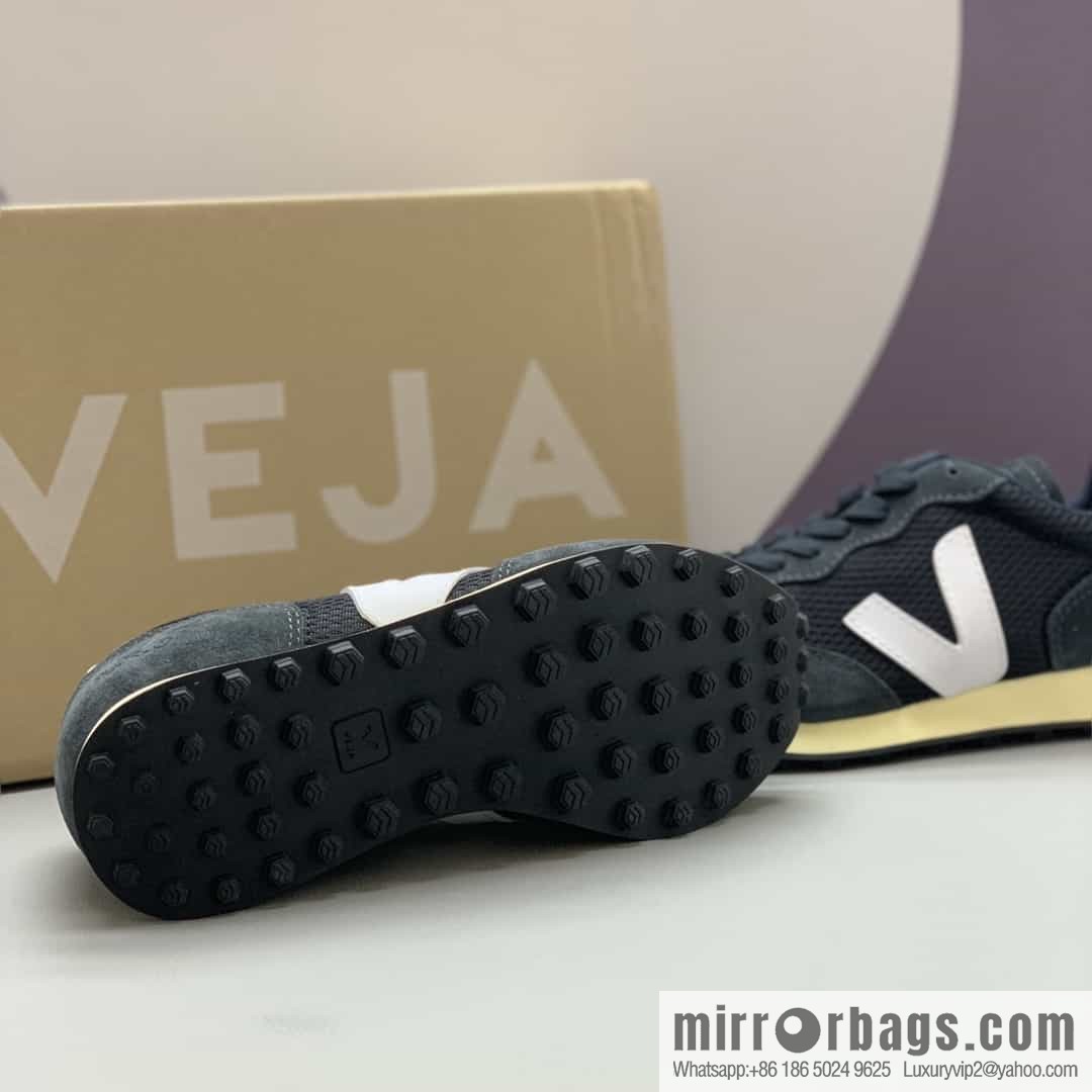 VEJA His & Hers Vintage Forrest Gump Shoes