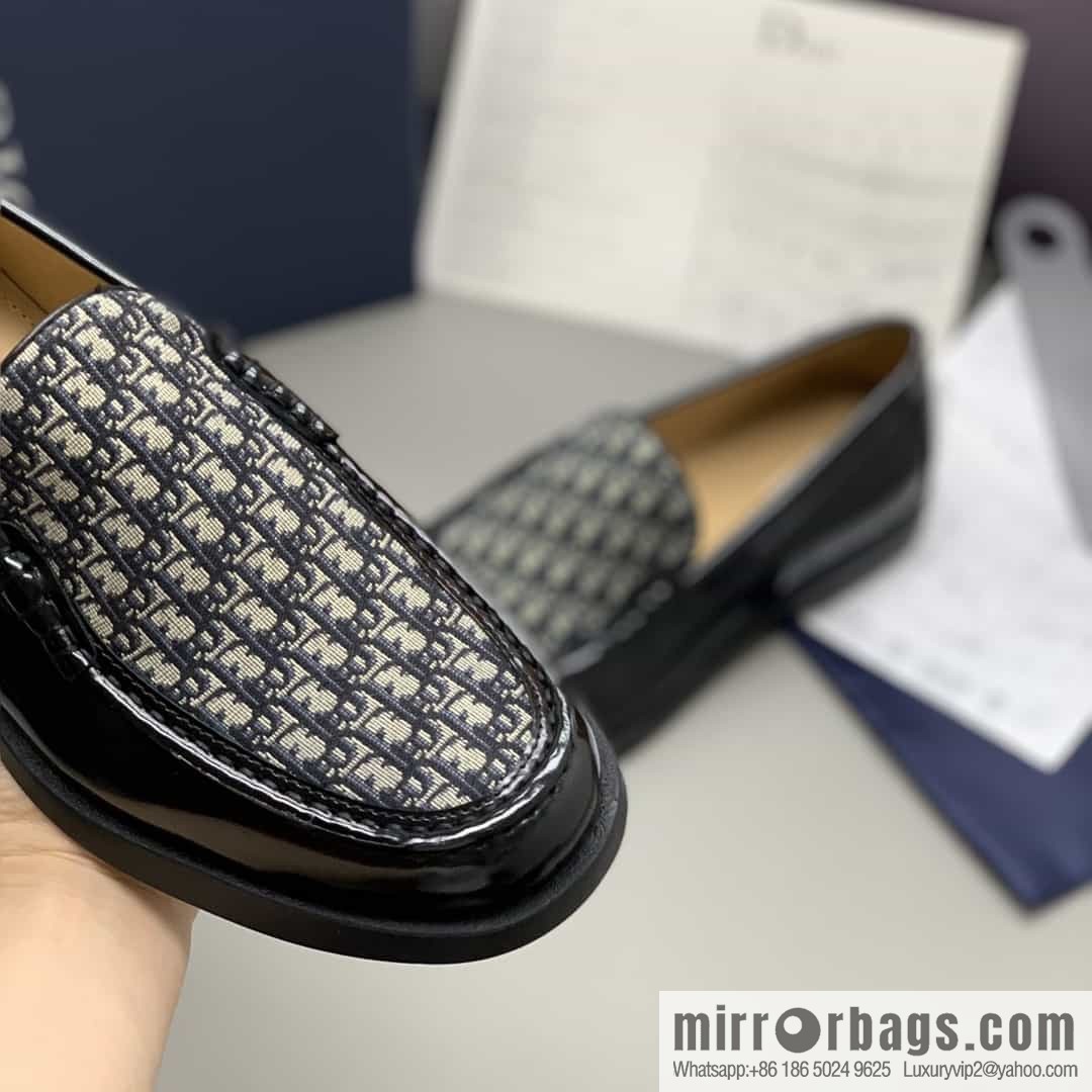 DIOR Dior men's loafers crafted in black smooth cow leather (fabric)