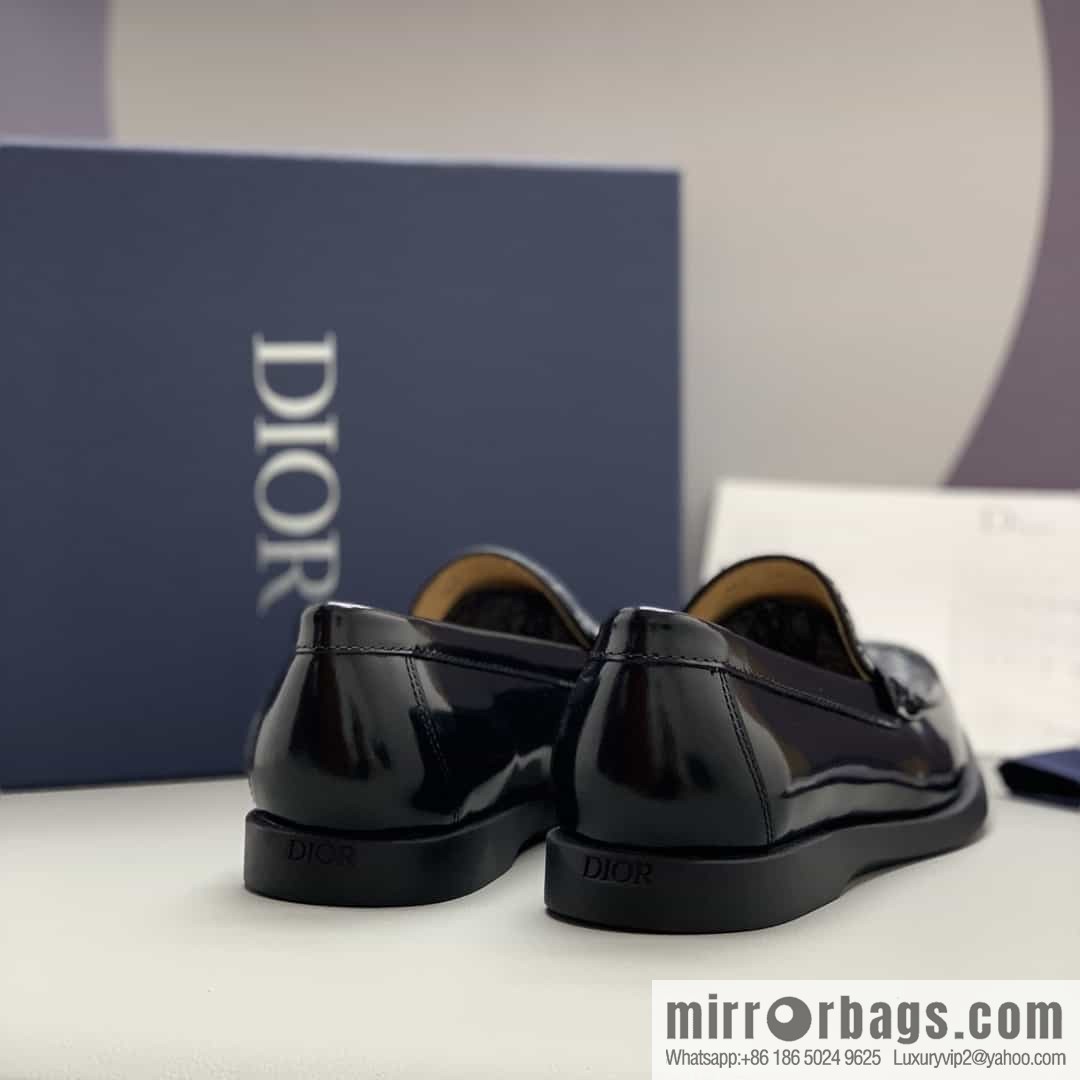 DIOR Dior men's loafers crafted in black smooth cow leather (fabric)
