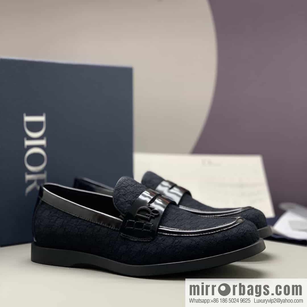 DIOR Dior men's loafers crafted in black smooth cow leather (fabric)
