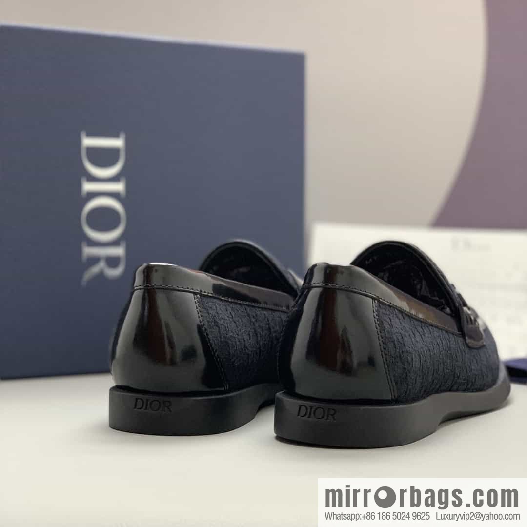 DIOR Dior men's loafers crafted in black smooth cow leather (fabric)