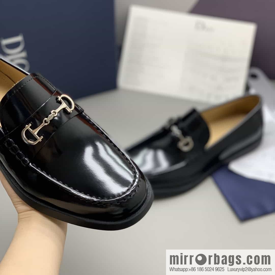 DIOR Dior men's loafers crafted in black smooth cow leather (fabric)