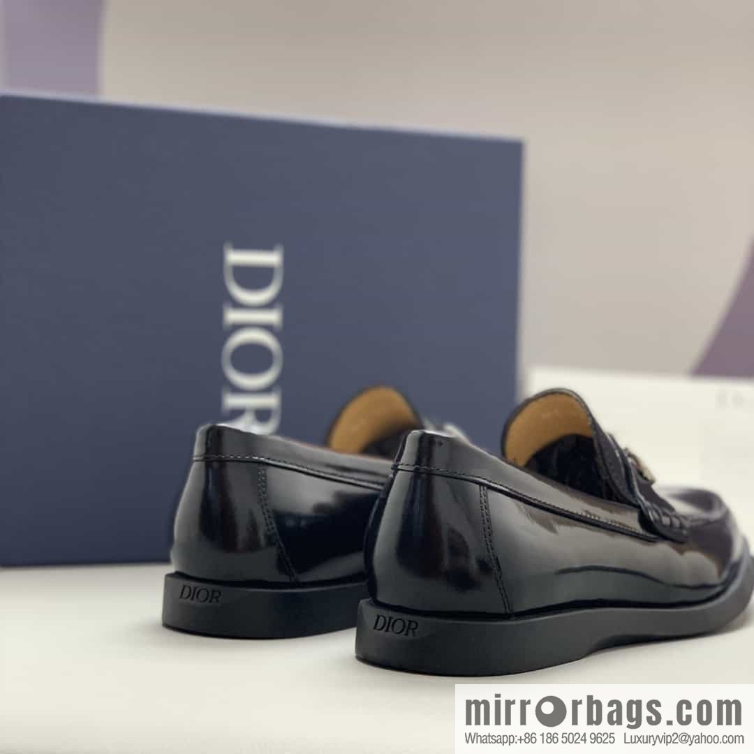 DIOR Dior men's loafers crafted in black smooth cow leather (fabric)