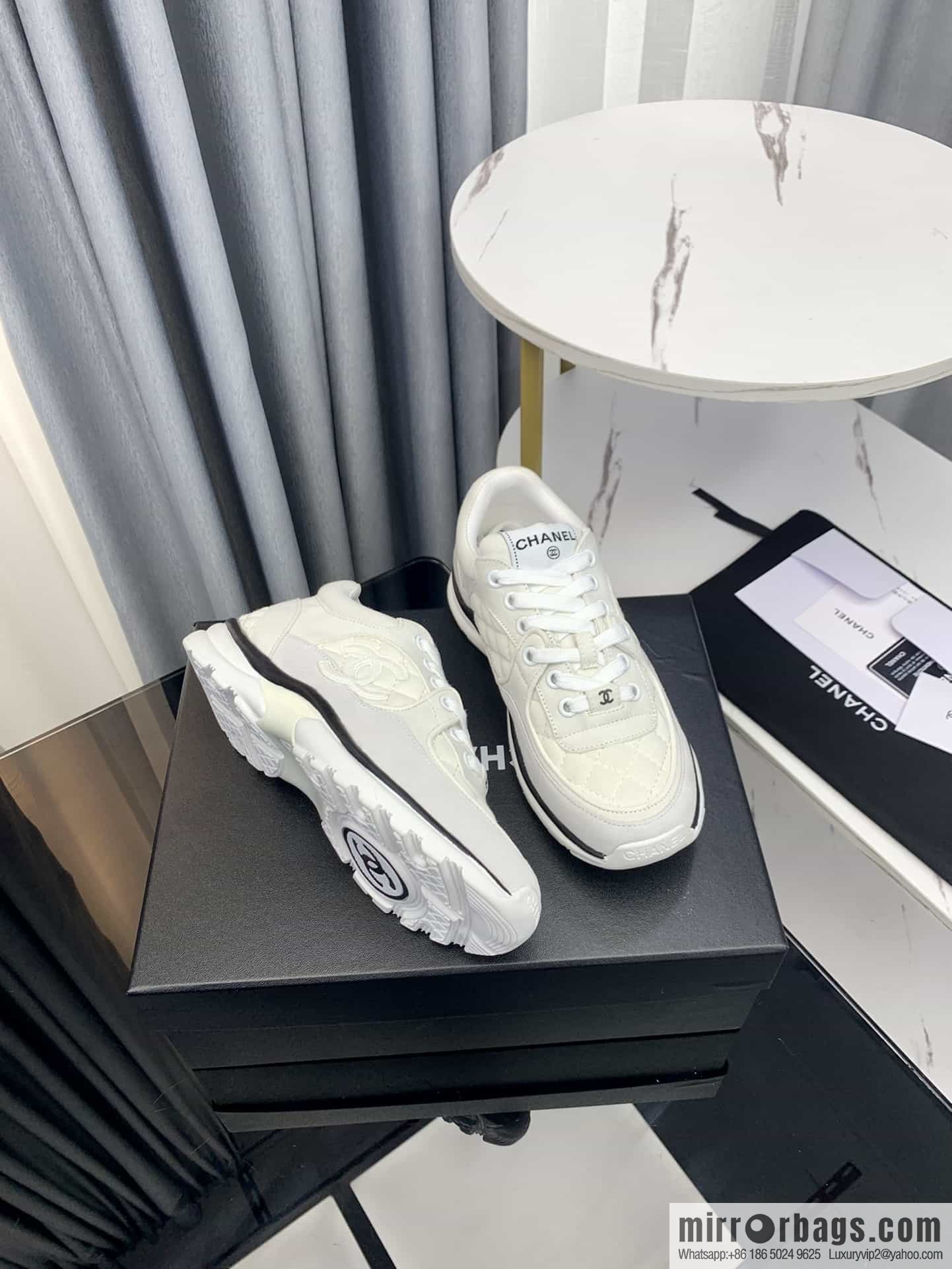 Chanel Chanel's latest suede panda shoes casual sneakers skate shoes