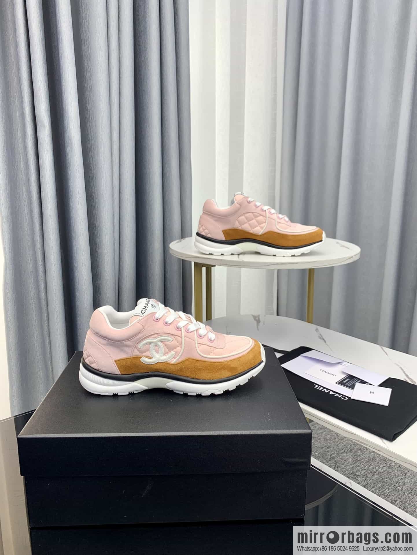 Chanel Chanel's latest suede panda shoes casual sneakers skate shoes