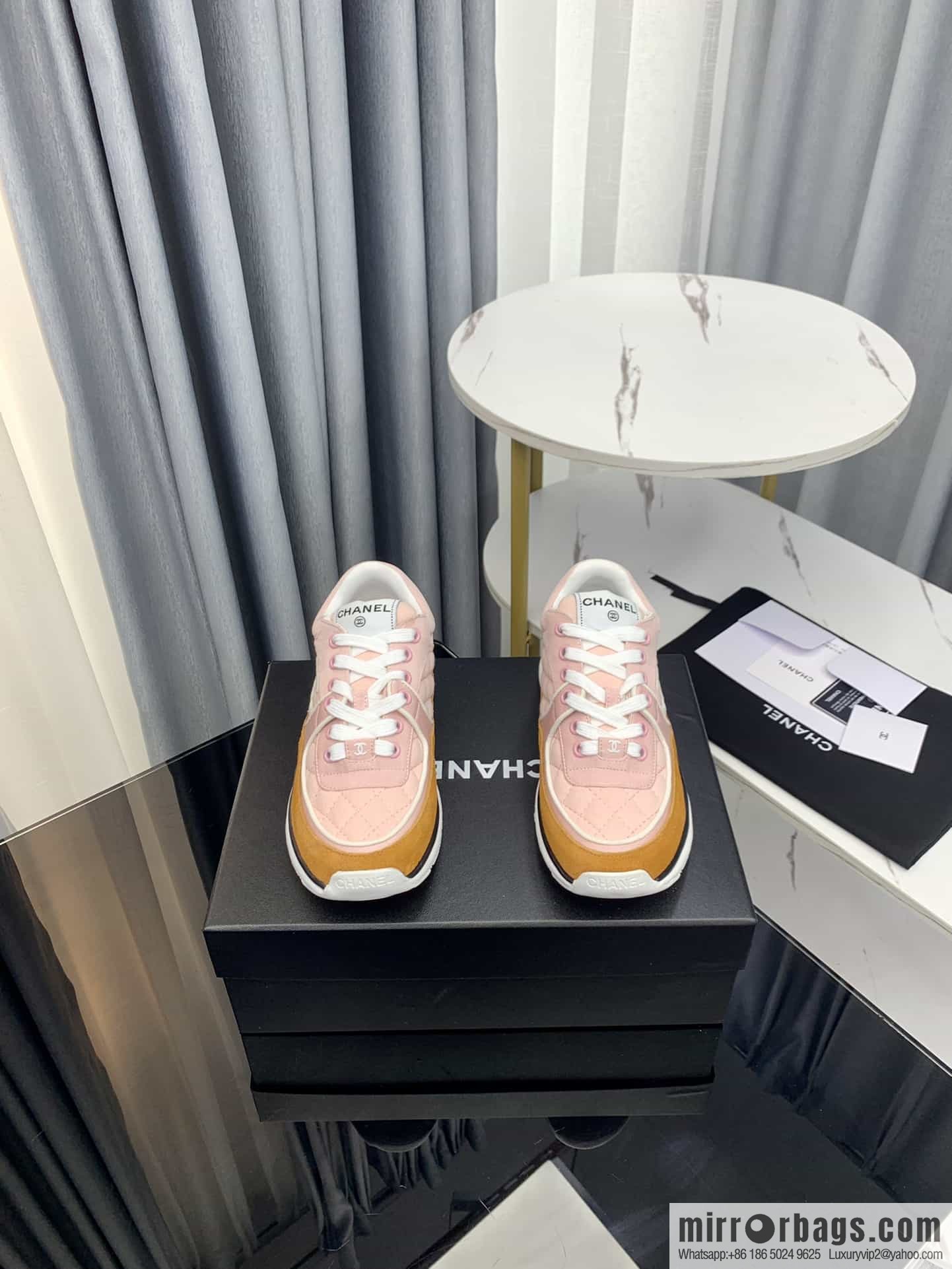 Chanel Chanel's latest suede panda shoes casual sneakers skate shoes