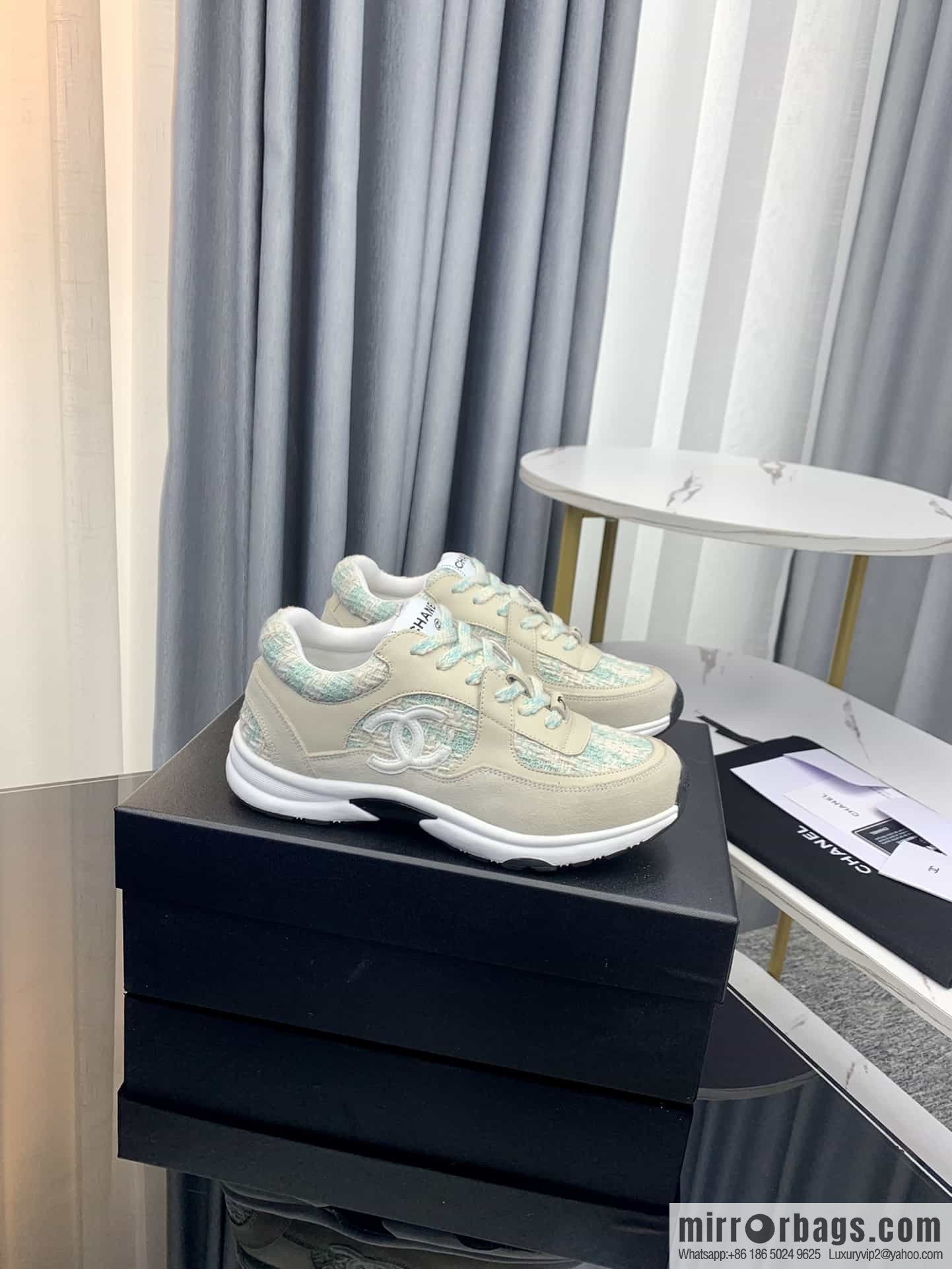 Chanel Chanel's latest suede panda shoes casual sneakers skate shoes