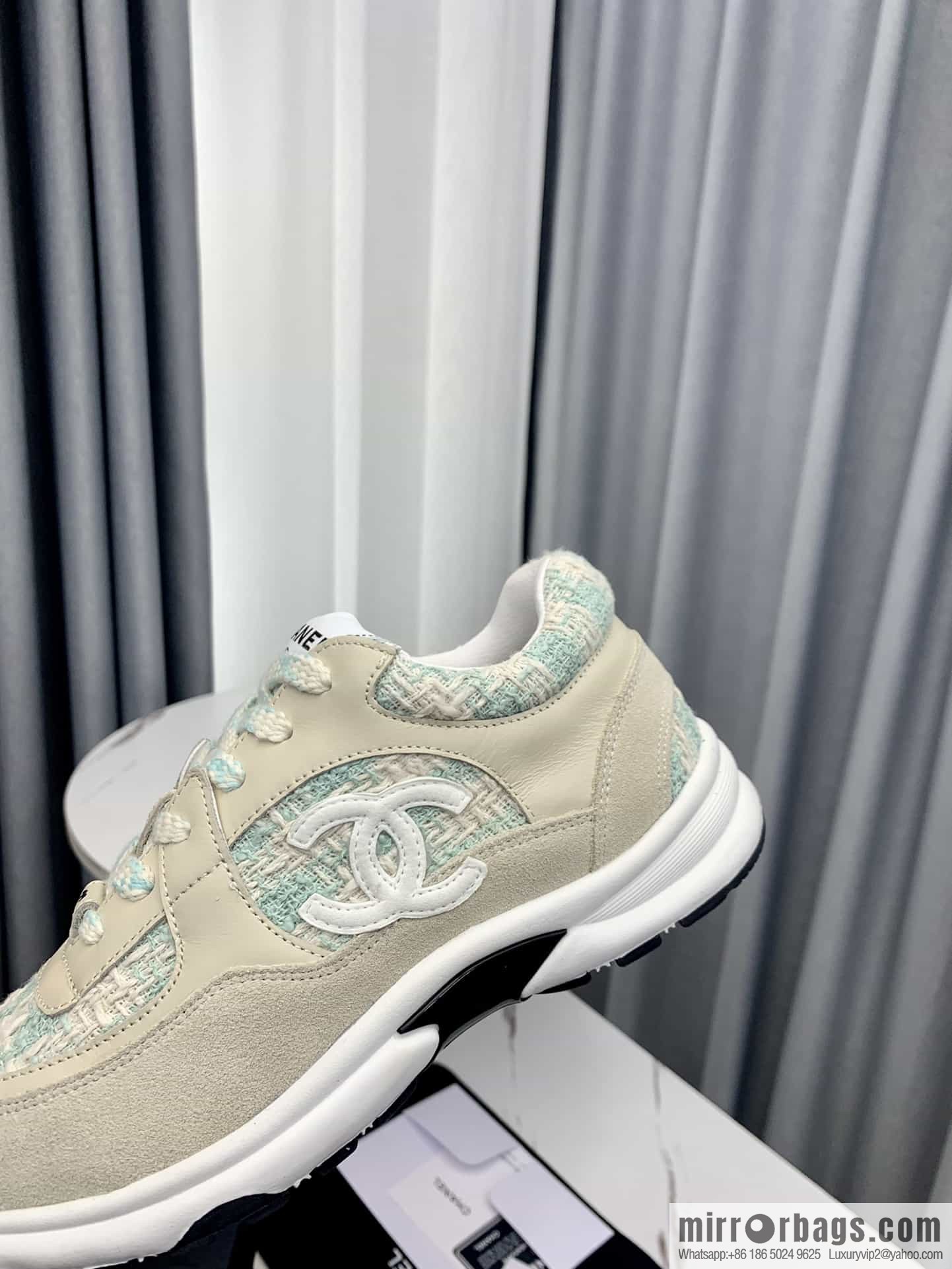 Chanel Chanel's latest suede panda shoes casual sneakers skate shoes