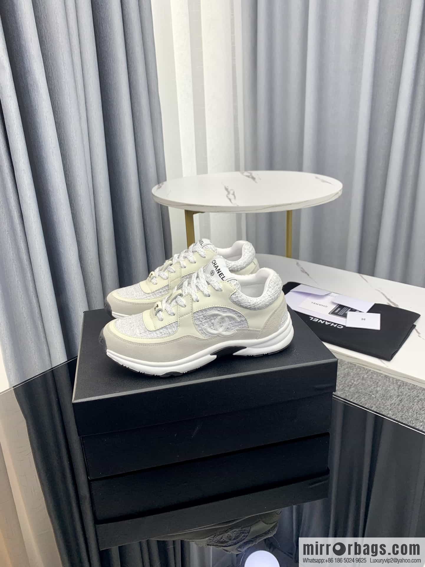 Chanel Chanel's latest suede panda shoes casual sneakers skate shoes