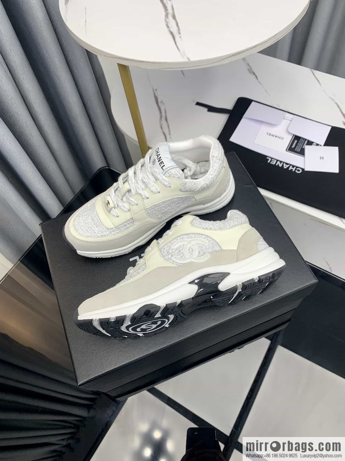 Chanel Chanel's latest suede panda shoes casual sneakers skate shoes