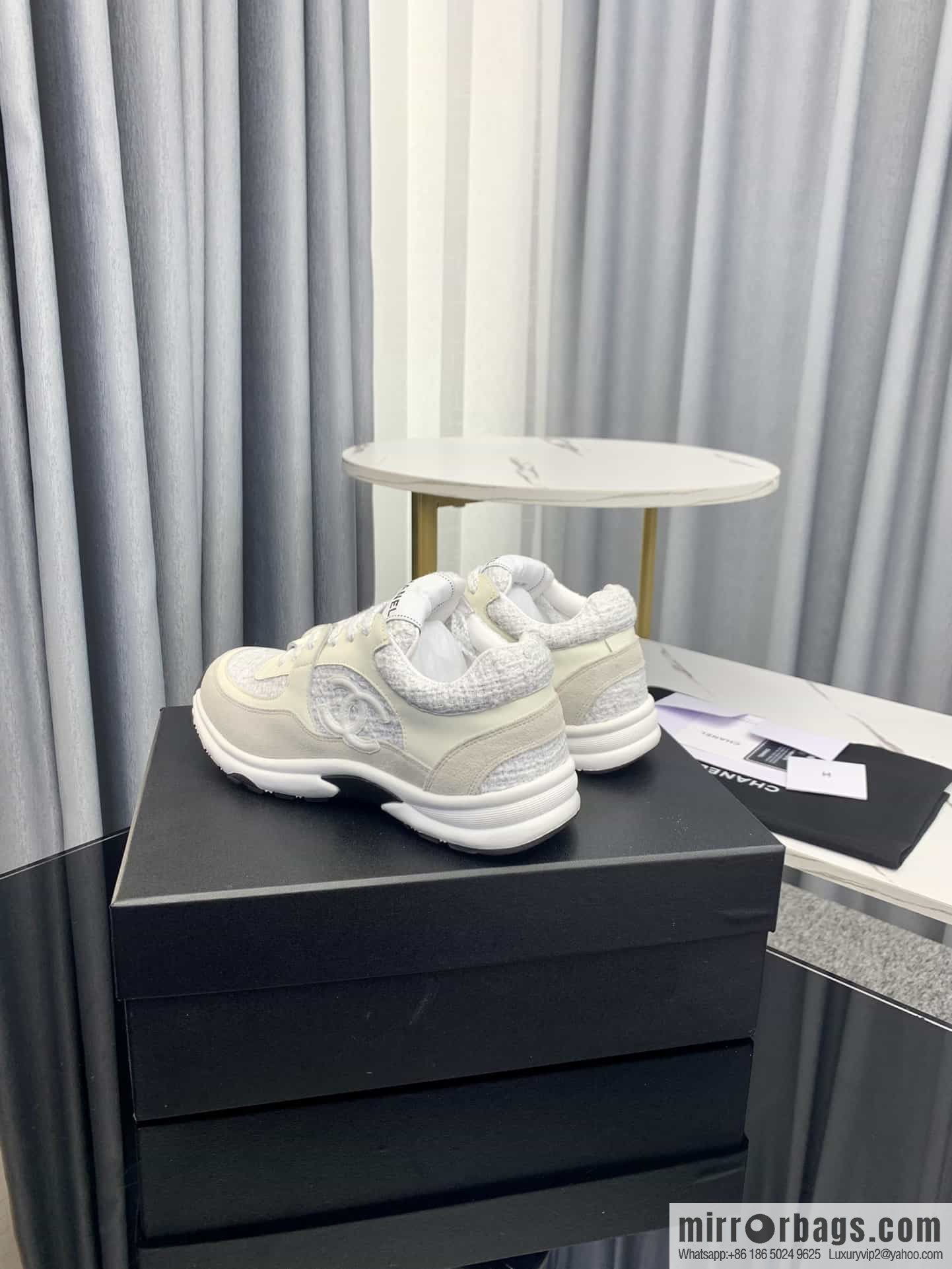 Chanel Chanel's latest suede panda shoes casual sneakers skate shoes