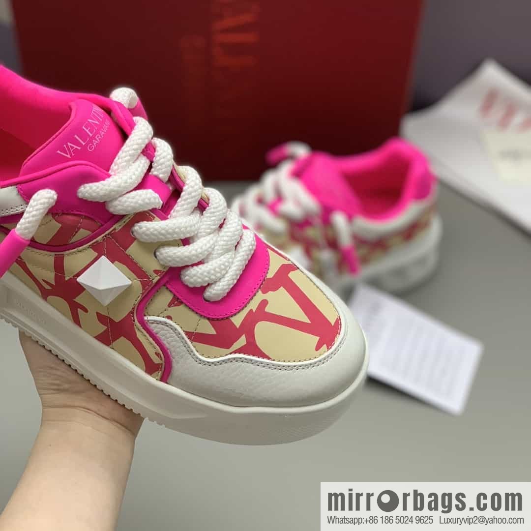 VALENTINO Valentino, women's low-top casual sneakers with sheepskin material