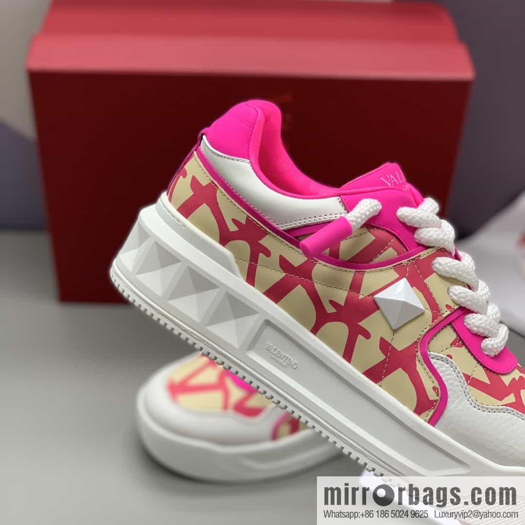 VALENTINO Valentino, women's low-top casual sneakers with sheepskin material
