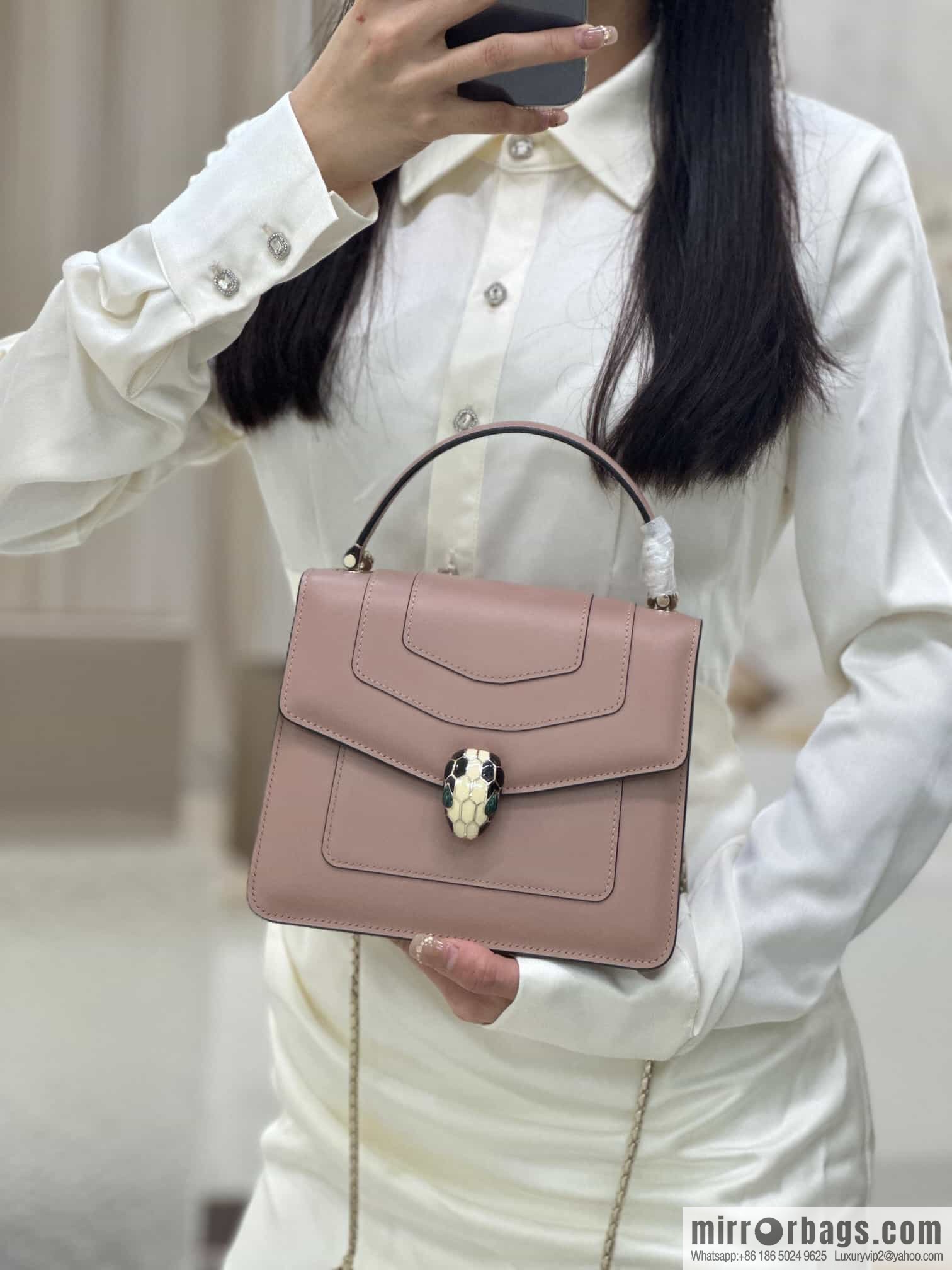 [Bvlgari] Bulgari counter hot-selling Serpenti Forever wrist organ bag model number: 38329