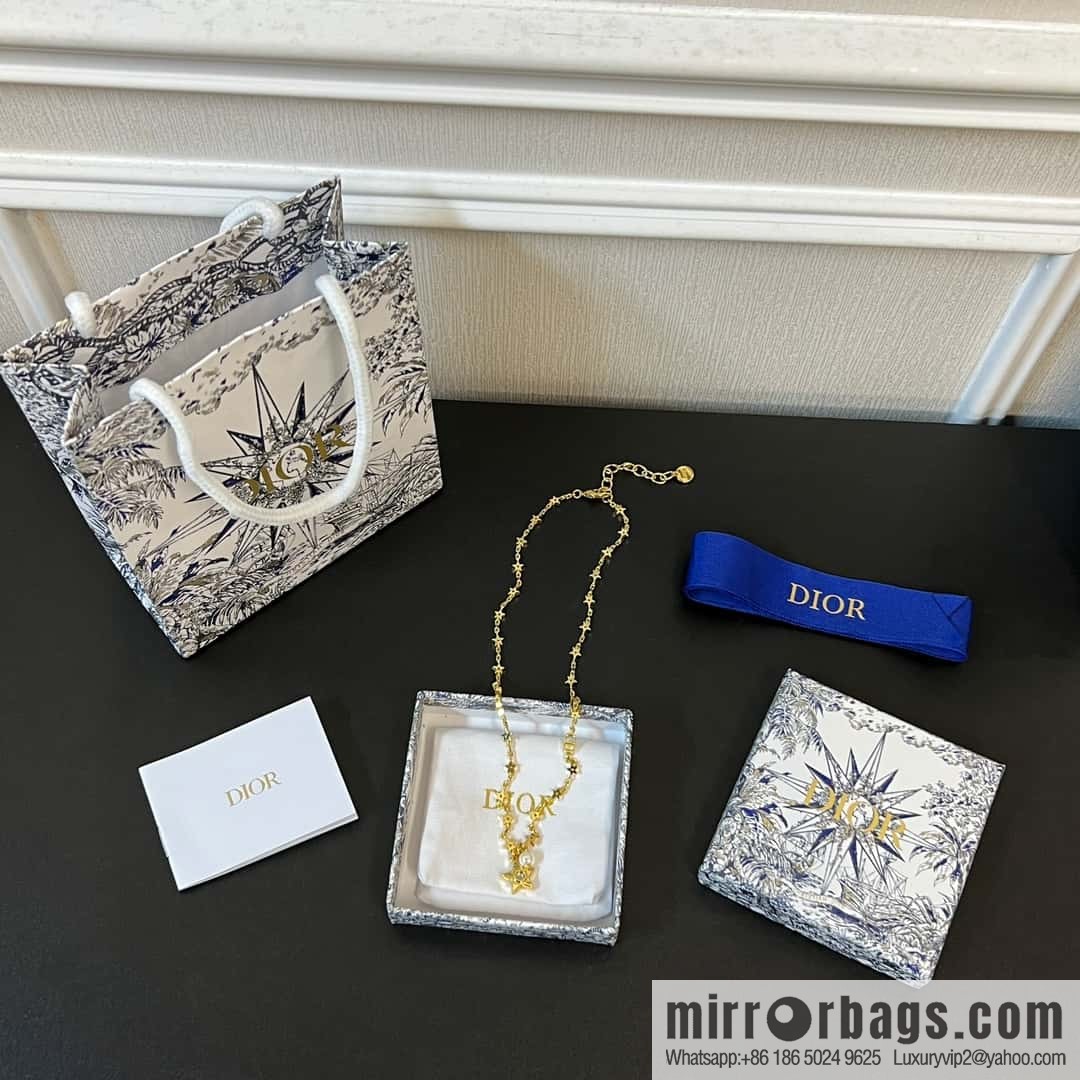 New ☑️ DIOR Dior pentagram ⭐ star pearl necklace