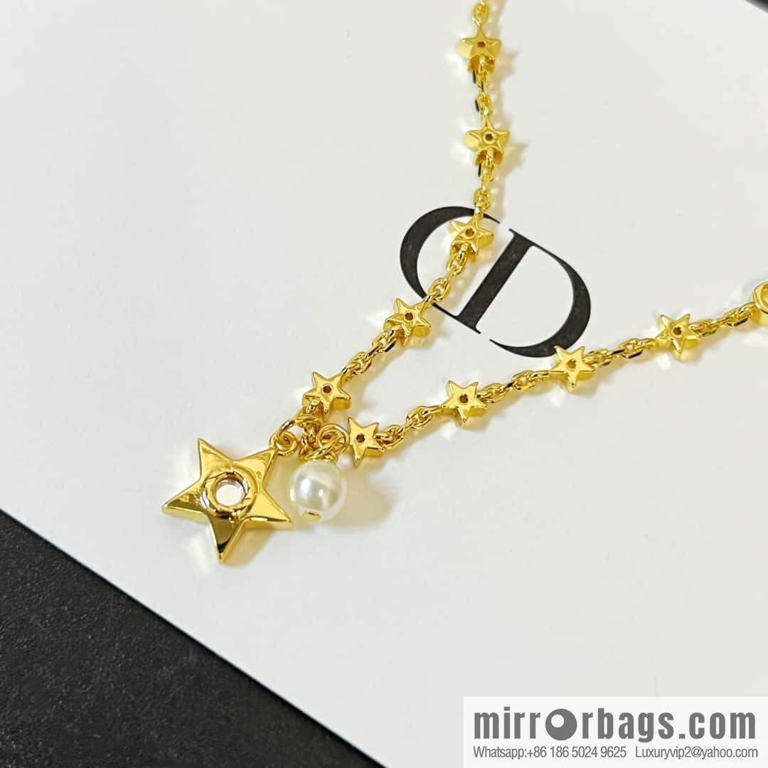 New ☑️ DIOR Dior pentagram ⭐ star pearl necklace