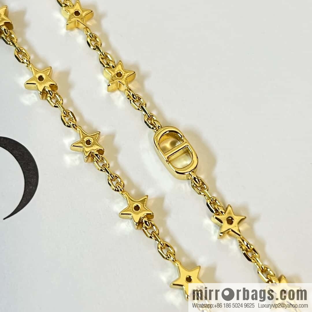 New ☑️ DIOR Dior pentagram ⭐ star pearl necklace