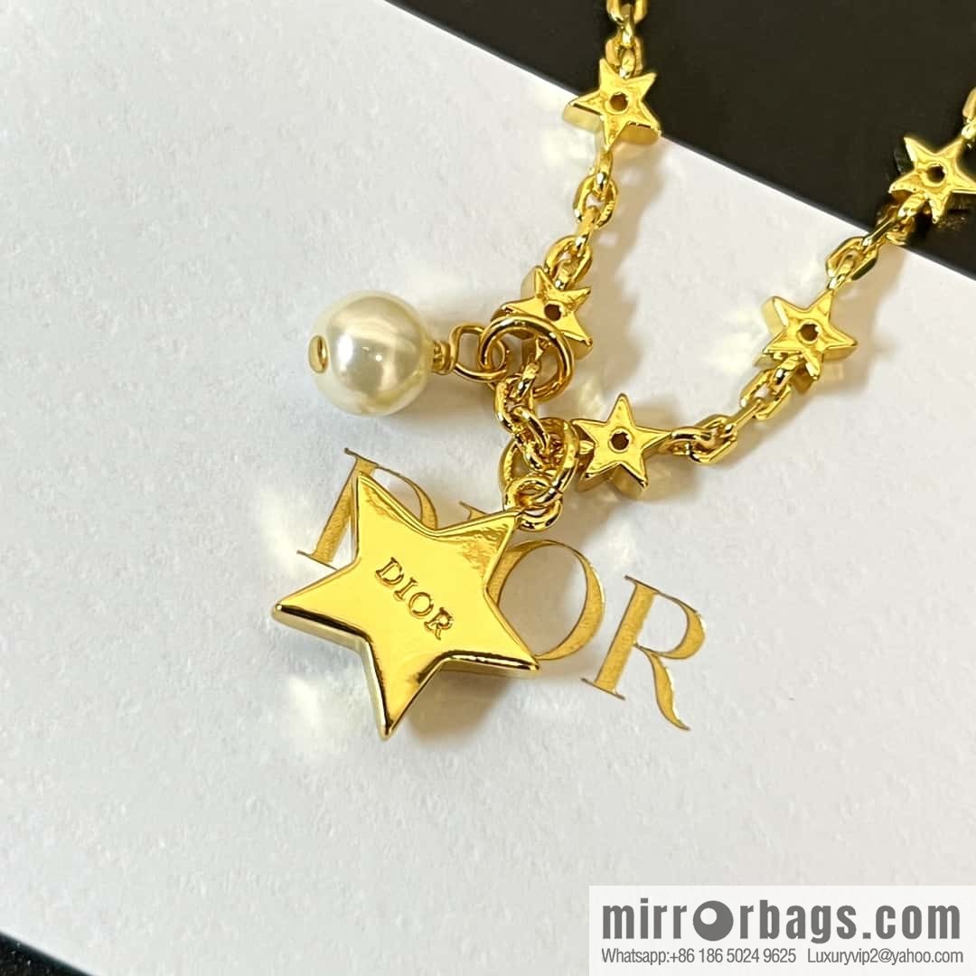 New ☑️ DIOR Dior pentagram ⭐ star pearl necklace