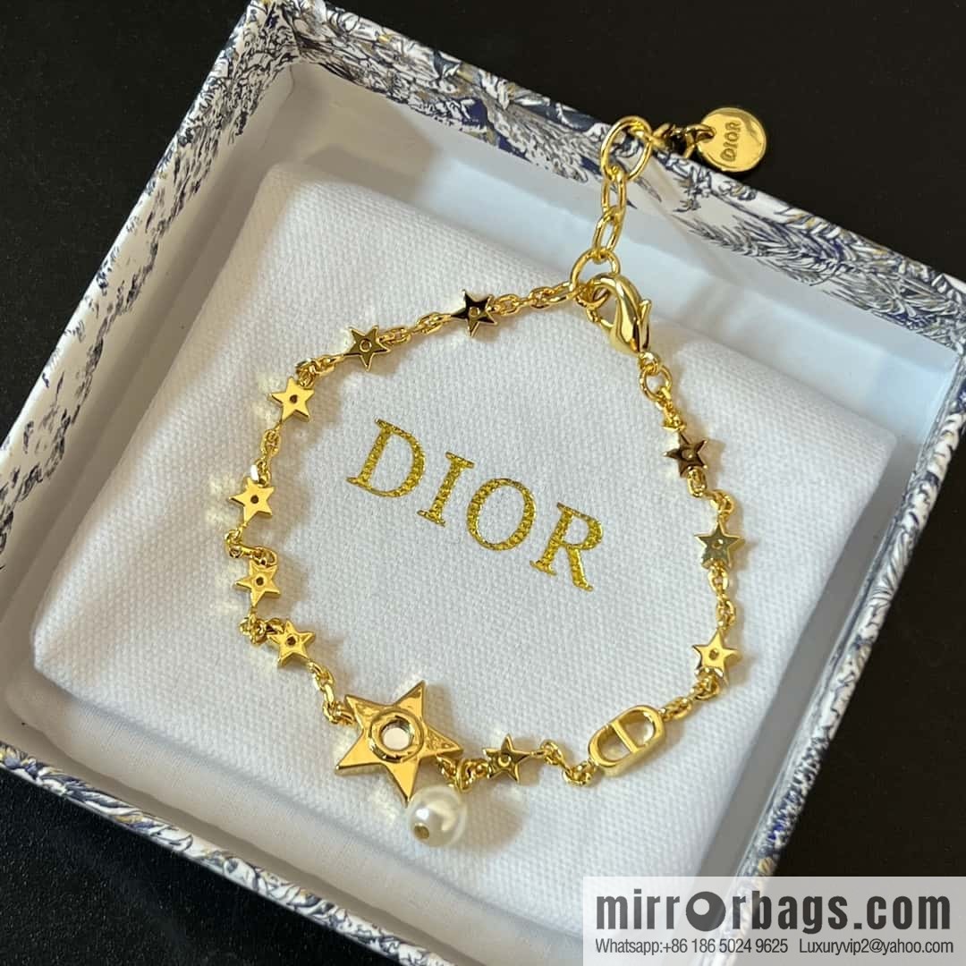 New ☑️ DIOR mirror pearl pentagram ⭐ star bracelet