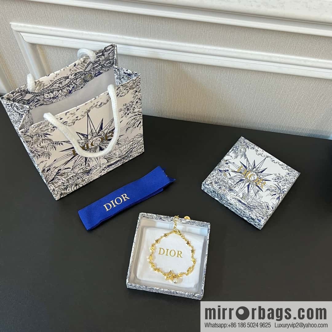 New ☑️ DIOR mirror pearl pentagram ⭐ star bracelet