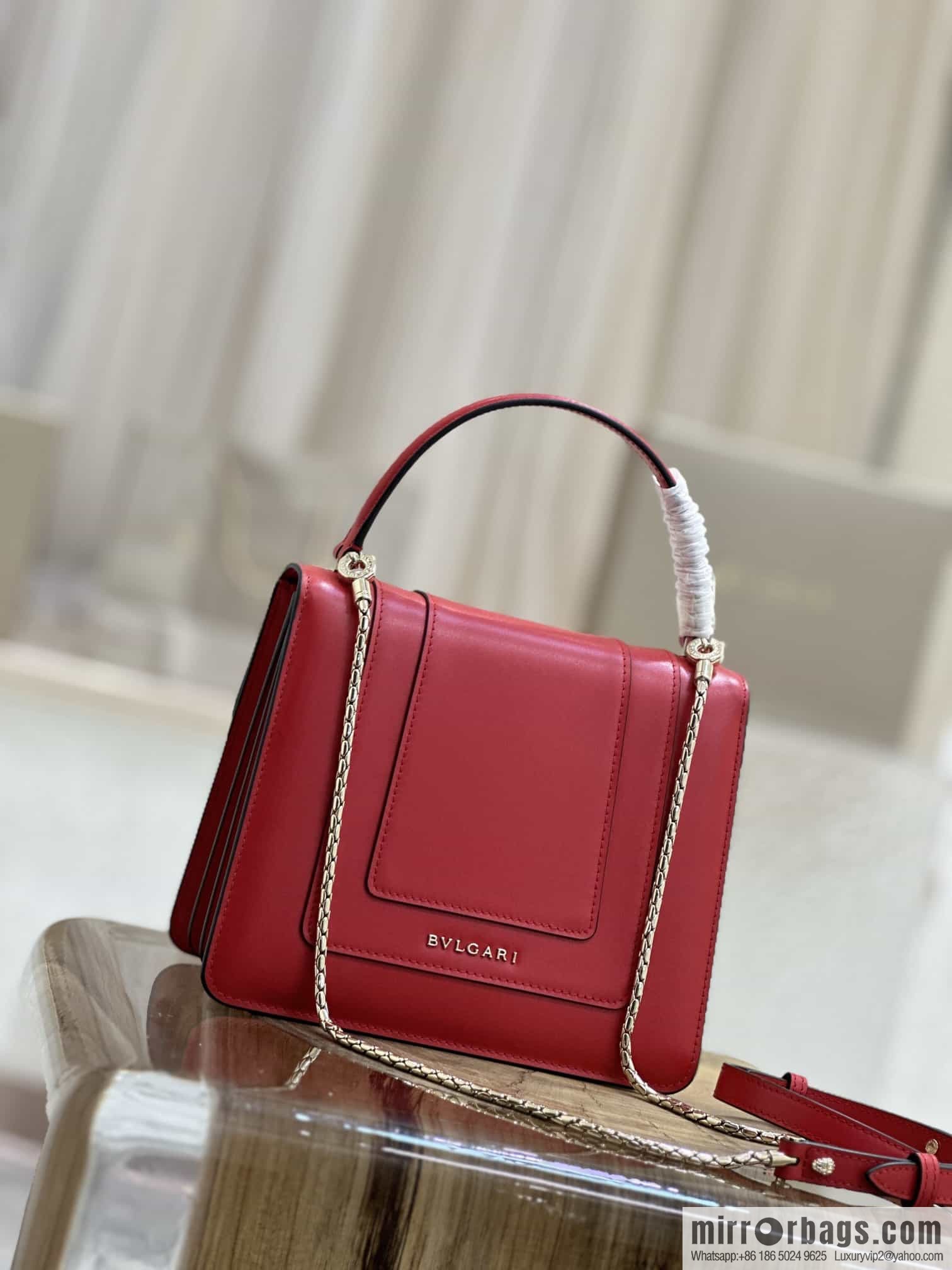 [Bvlgari] Bulgari counter hot-selling Serpenti Forever wrist organ bag model number: 38329
