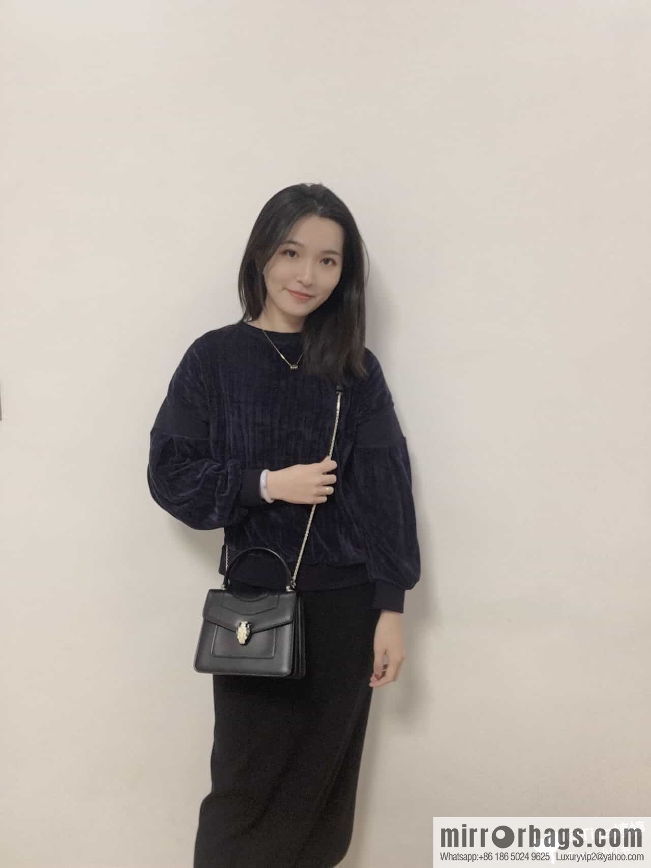 [Bvlgari] Bulgari counter hot-selling Serpenti Forever wrist organ bag model number: 38329
