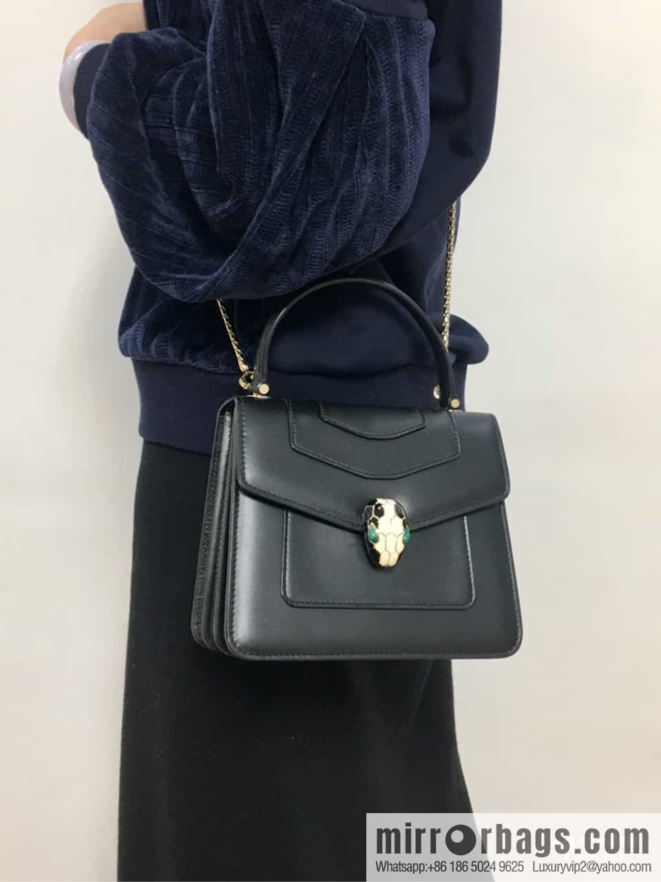 [Bvlgari] Bulgari counter hot-selling Serpenti Forever wrist organ bag model number: 38329