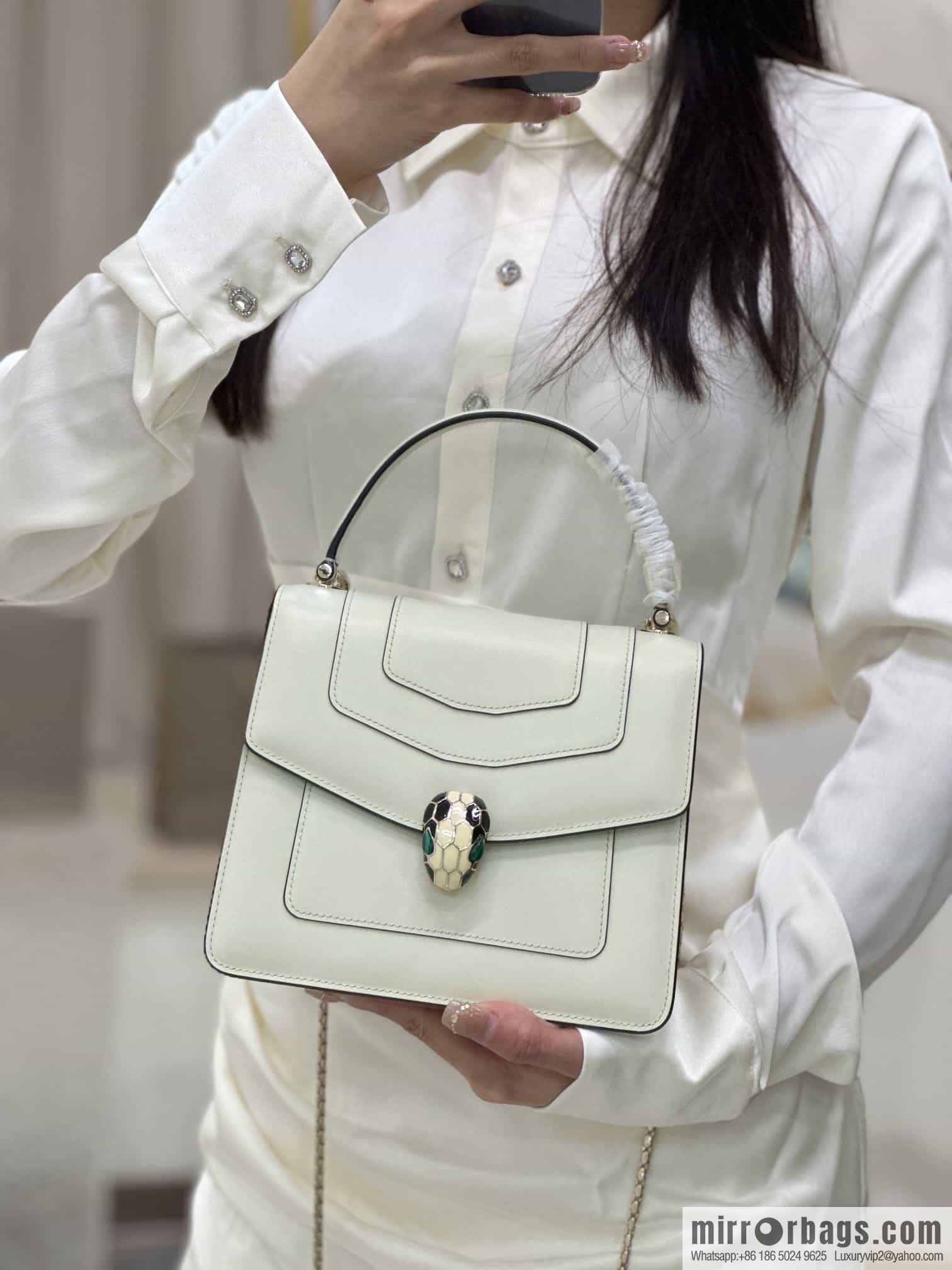 [Bvlgari] Bulgari counter hot-selling Serpenti Forever wrist organ bag model number: 38329