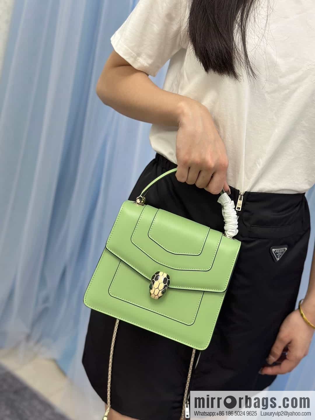 [Bvlgari] Bulgari counter hot-selling Serpenti Forever wrist organ bag model number: 38329