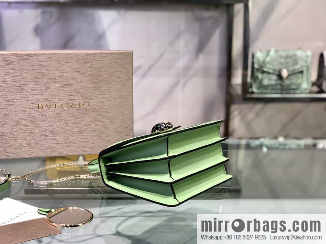 [Bvlgari] Bulgari counter hot-selling Serpenti Forever wrist organ bag model number: 38329