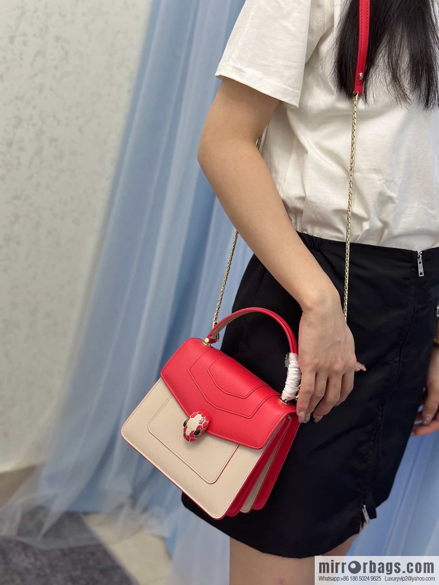 [Bvlgari] Bulgari counter hot-selling Serpenti Forever wrist organ bag model number: 38329