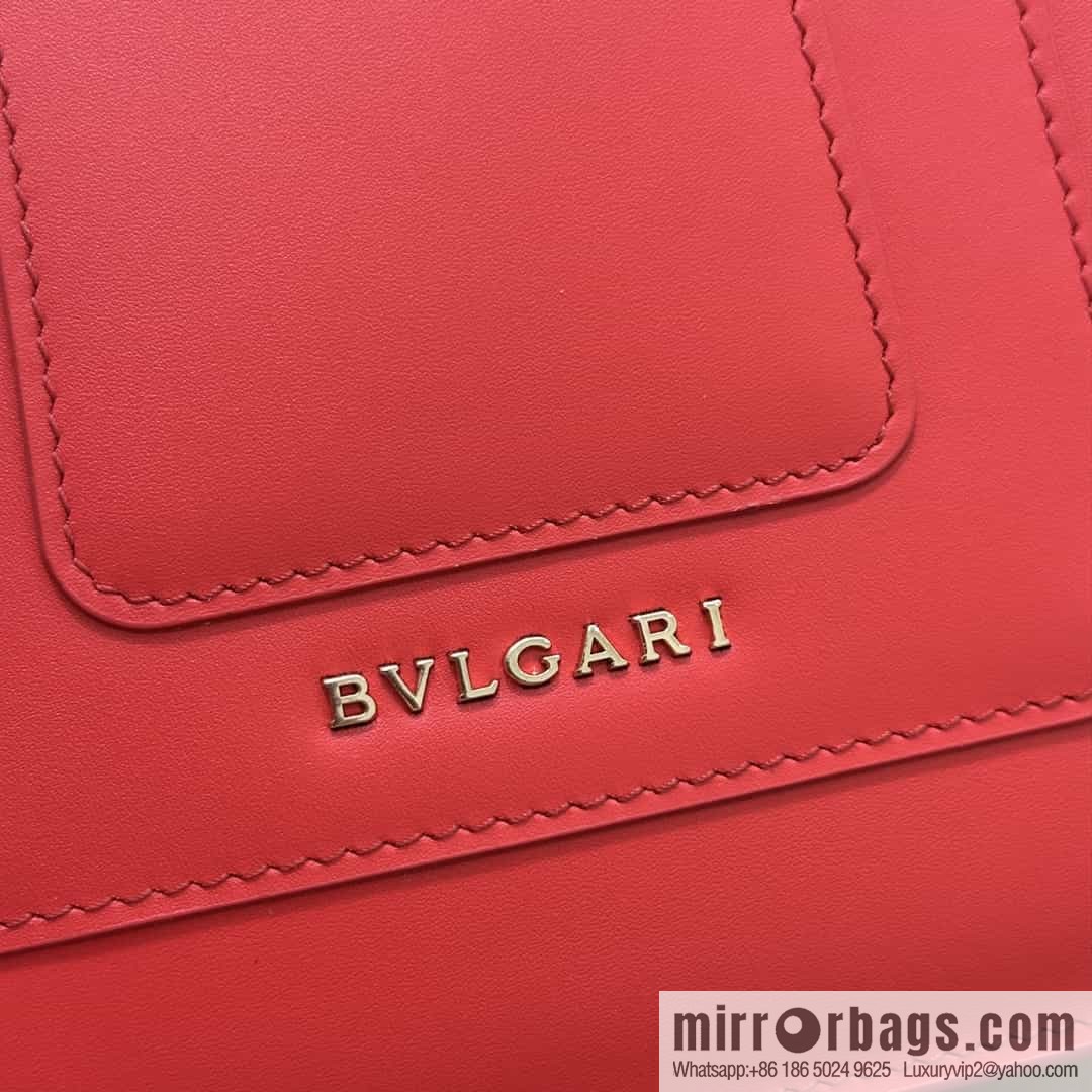 [Bvlgari] Bulgari counter hot-selling Serpenti Forever wrist organ bag model number: 38329