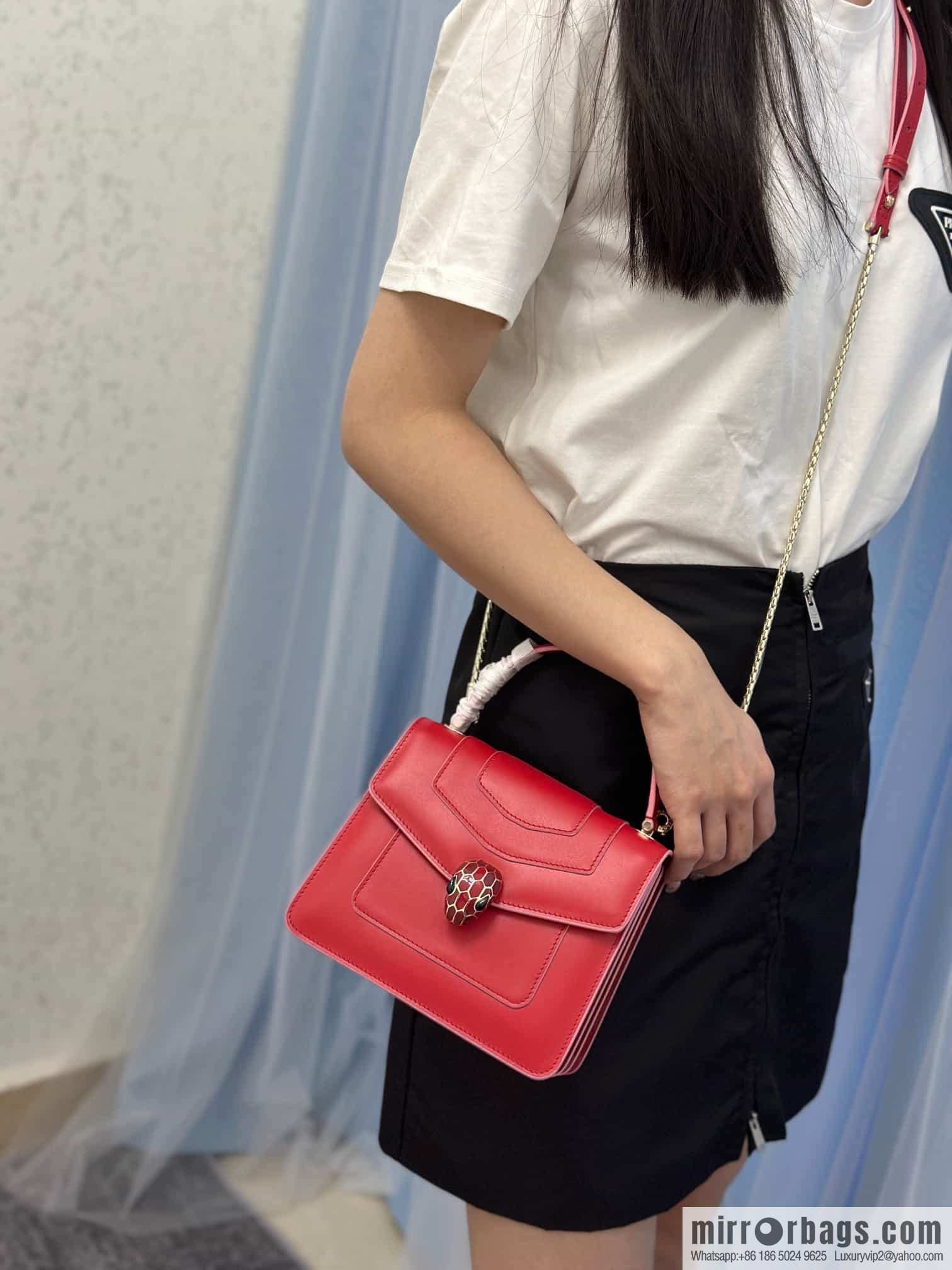 [Bvlgari] Bulgari counter hot-selling Serpenti Forever wrist organ bag model number: 38329
