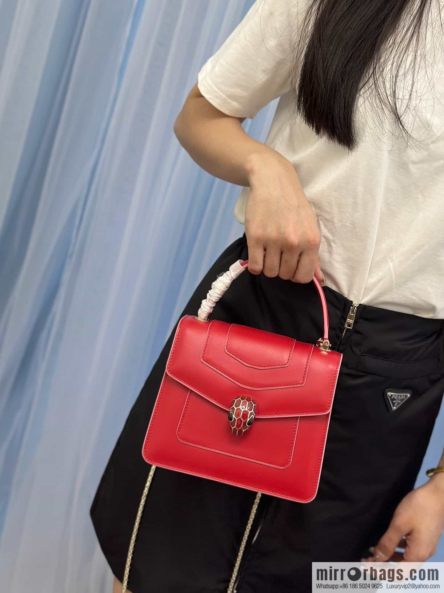 [Bvlgari] Bulgari counter hot-selling Serpenti Forever wrist organ bag model number: 38329