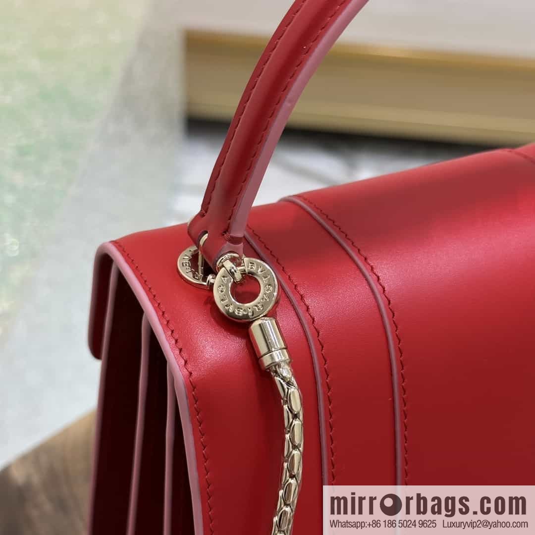 [Bvlgari] Bulgari counter hot-selling Serpenti Forever wrist organ bag model number: 38329