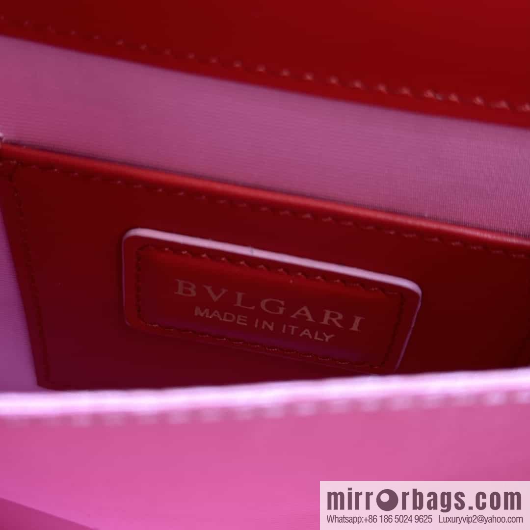 [Bvlgari] Bulgari counter hot-selling Serpenti Forever wrist organ bag model number: 38329