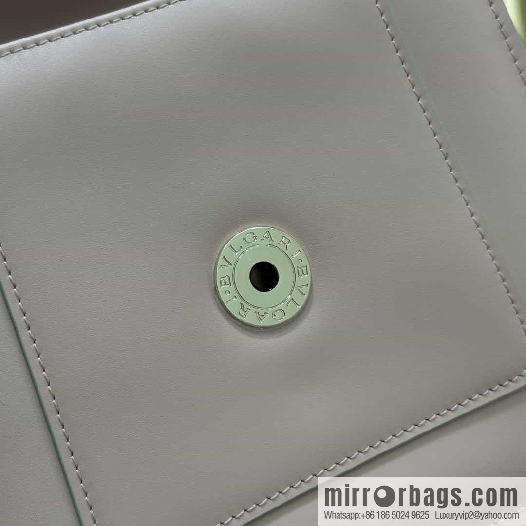 [Bvlgari] Bulgari counter hot-selling Serpenti Forever wrist organ bag model number: 38329