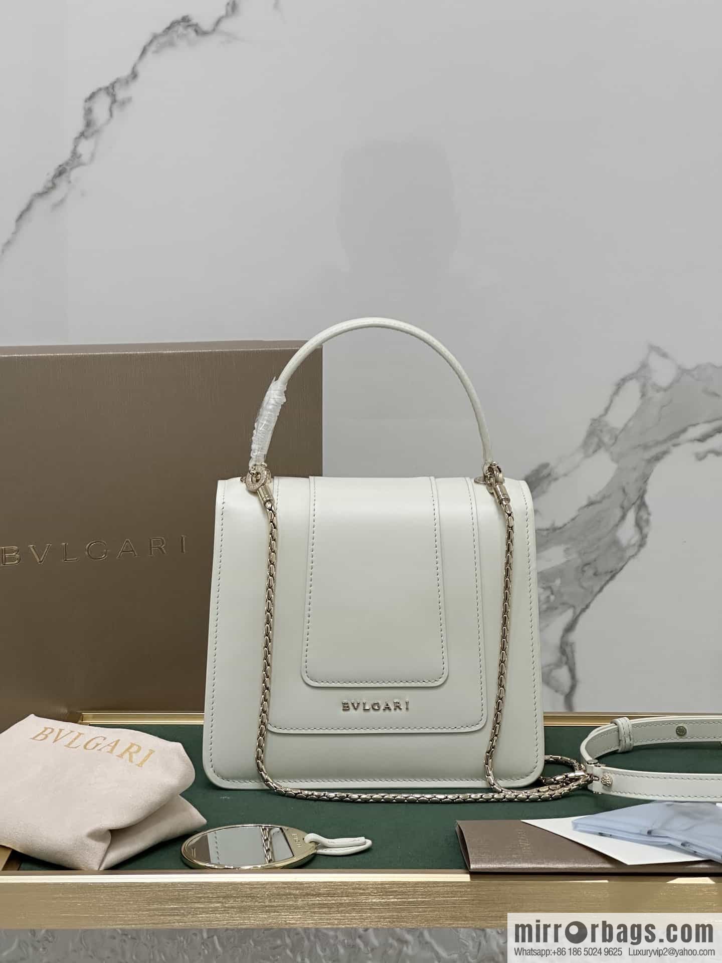 [Bvlgari] Bulgari counter hot-selling Serpenti Forever wrist organ bag model number: 38329