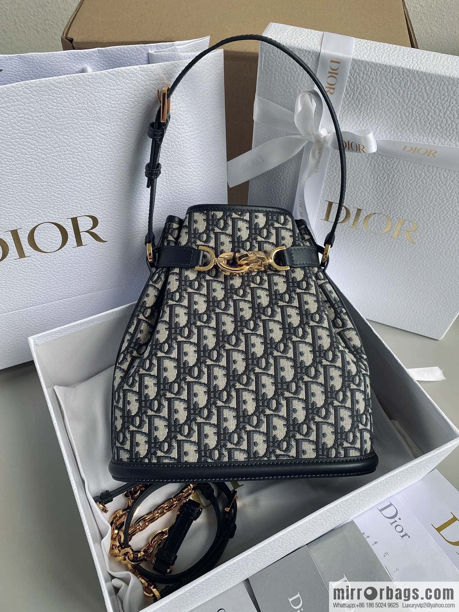 Medium C'EST DIOR Bag M2271UTZQ_M928