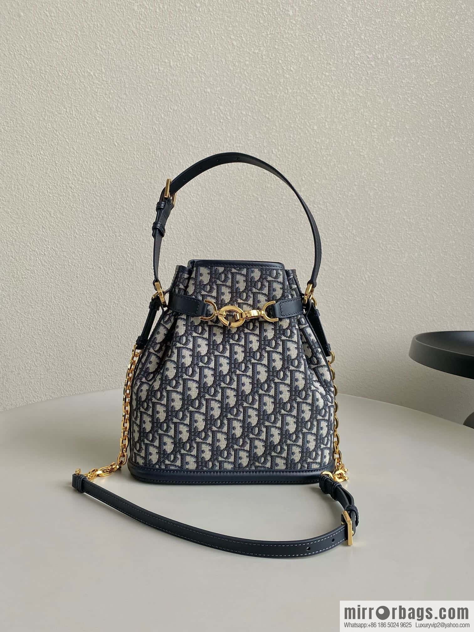 Medium C'EST DIOR Bag M2271UTZQ_M928