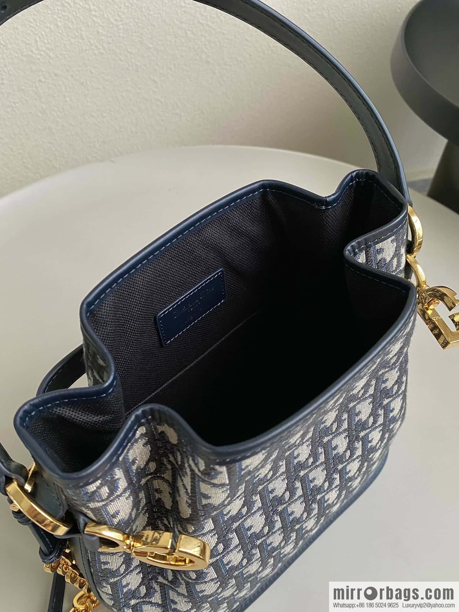 Medium C'EST DIOR Bag M2271UTZQ_M928