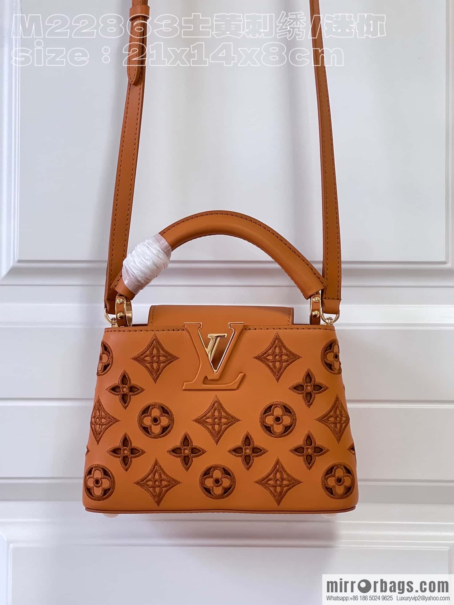LV M22863 Capucines Mini