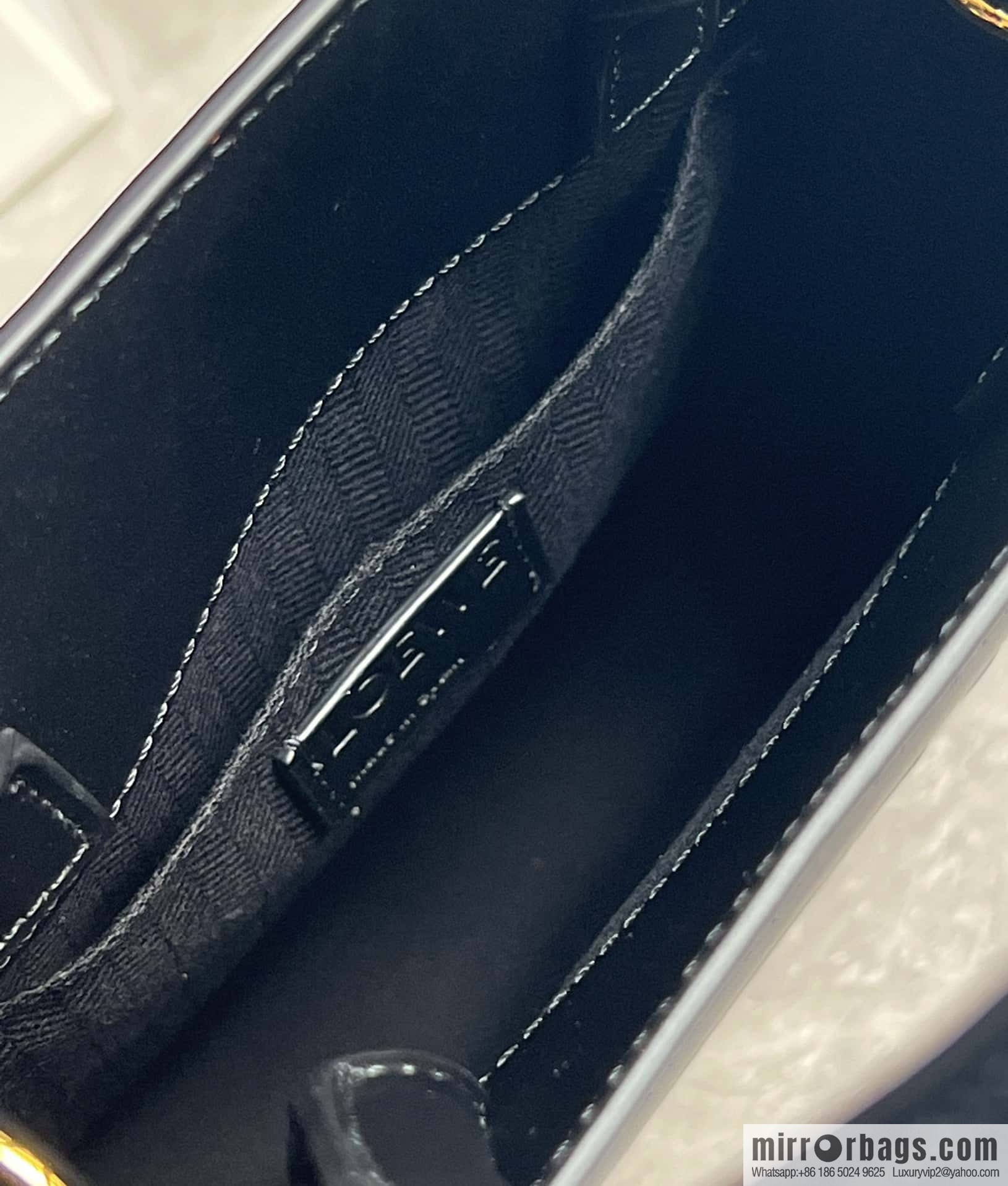LOEWE latest show A5 tote bag 0691 black
