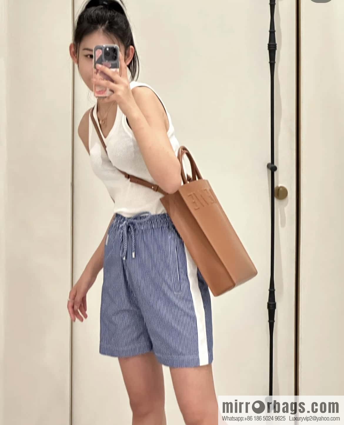 LOEWE latest show A4 tote music bag tote bag 0690 brown
