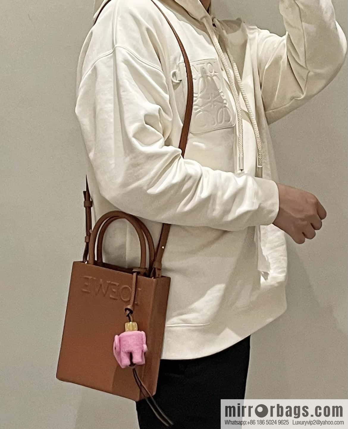 LOEWE latest show A5 tote music small tote bag 0691 brown