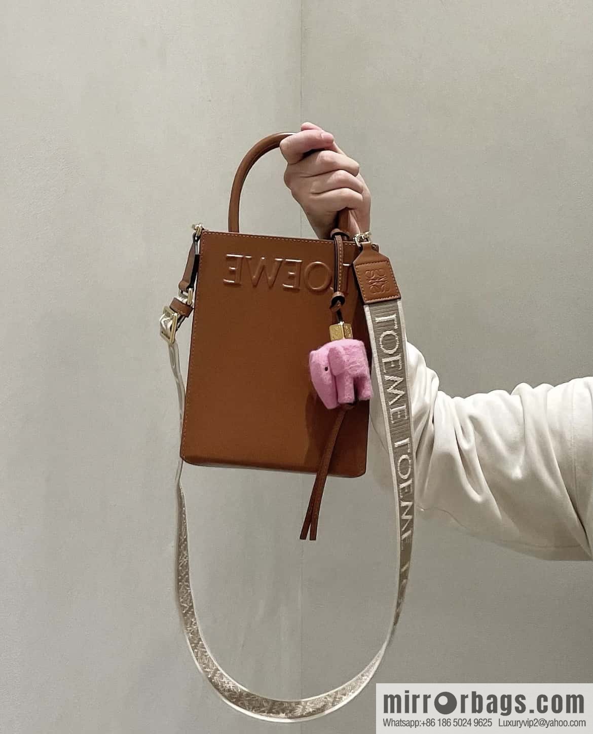 LOEWE latest show A5 tote music small tote bag 0691 brown