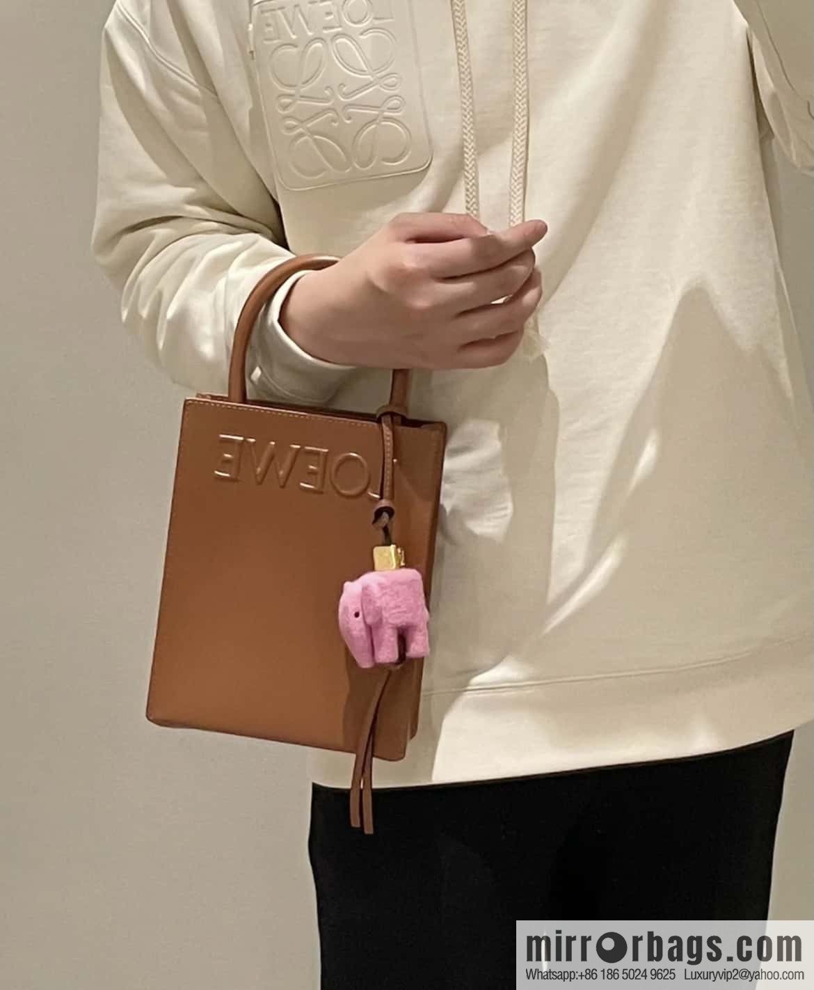 LOEWE latest show A5 tote music small tote bag 0691 brown